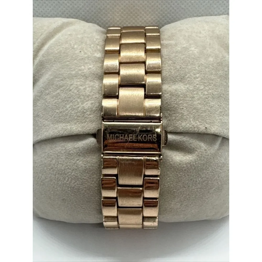 Michael Kors MK769126 Women's Rose Gold Stainless Steel Analog Dial Watch JNA747